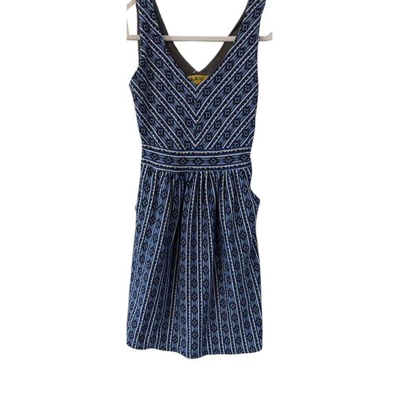 ANTHROPOLOGIE Maeve Lazuli Blue Multi Aztec Knit Fit & Flare Mini Dress SZ 0P - Picture 2 of 3